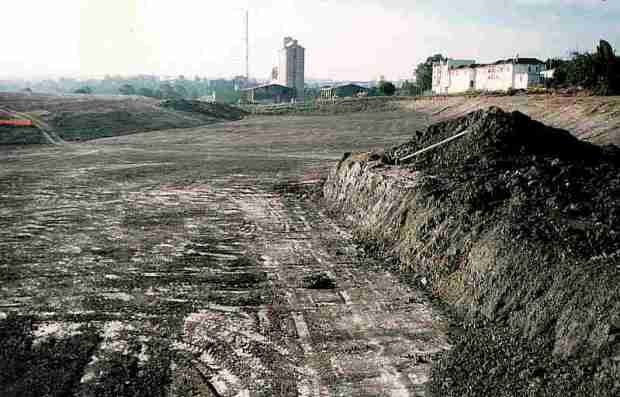 Resuming the Union Carbide site, 1993. Image courtesy Rhodes Remediation.