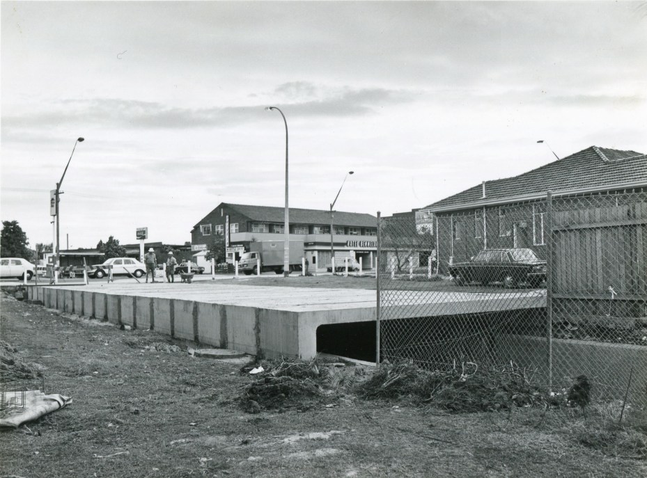 Beverly Hills Hotel, 1981. Image courtesy Hurstville City Library